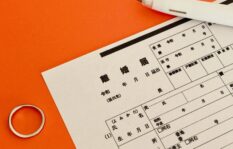 夫が離婚直後の女性と浮気！考えられるリスクと対処法！