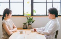 3連休中に女性の影が！夫の浮気・不倫を暴く方法！