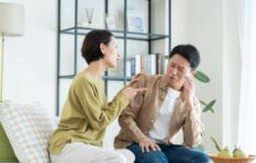 異性の同級生に浜松出身であることを隠していた！夫の心理は？