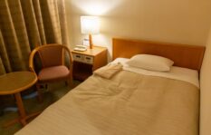 ビジネスホテルのシングルルームで浮気・不倫は可能？確認する方法は？